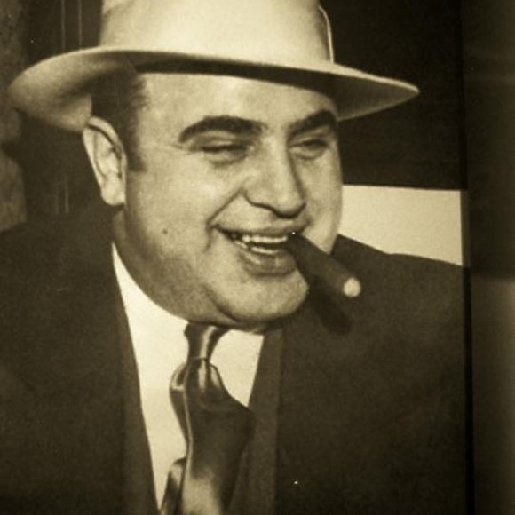 capone52